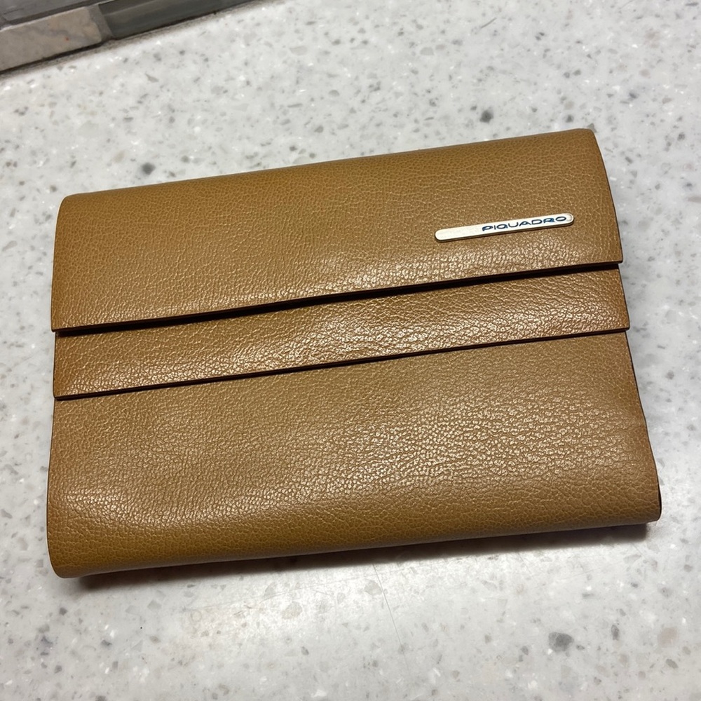 Piquadro double flap Italian leather wallet